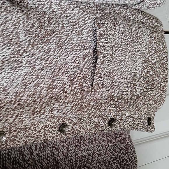 Cardigan - Picture 2 of 6